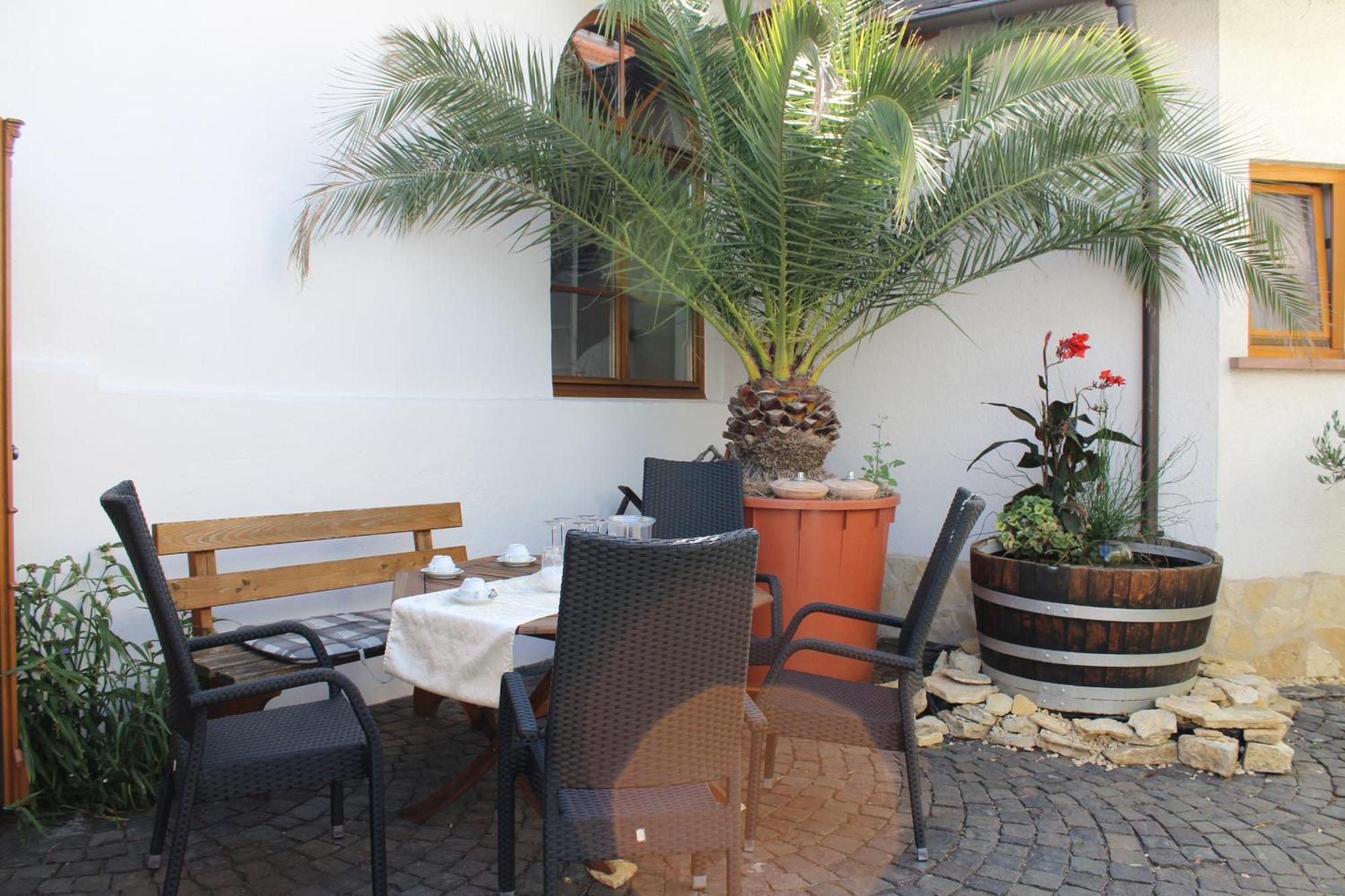 Winzerhotel Kinges-Kessel Morstadt Екстер'єр фото
