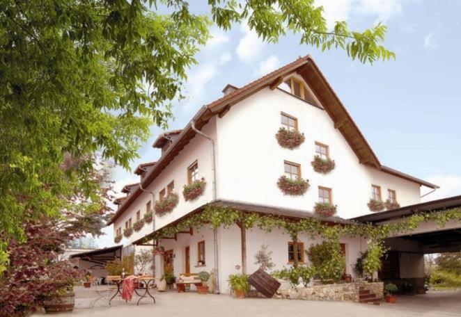 Winzerhotel Kinges-Kessel Morstadt Екстер'єр фото